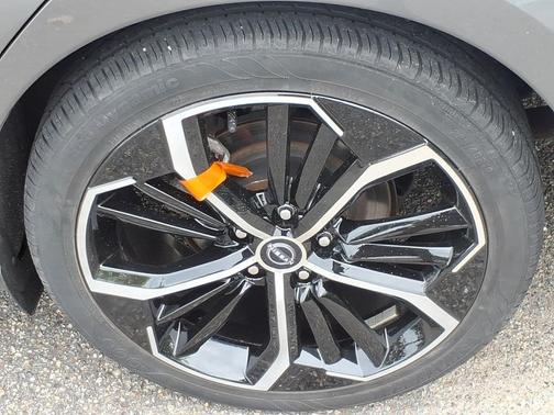 Gun Metallic 2023 Nissan Altima SR FWD