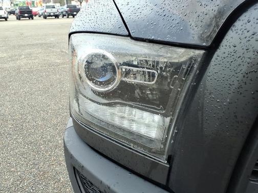 2024 RAM 1500 Classic Warlock Crew Cab 4x4 5'7' Box