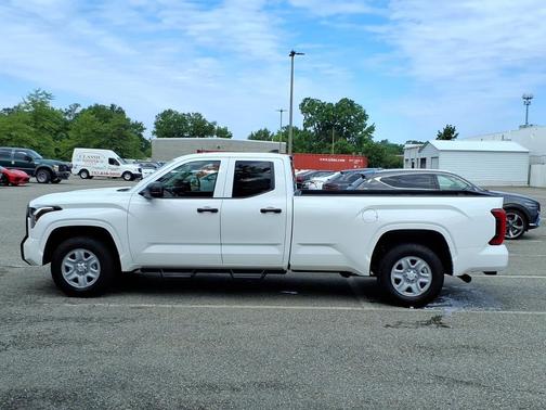 Ice Cap 2024 Toyota Tundra SR