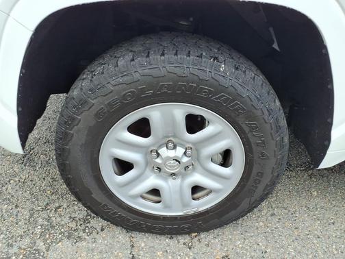 Ice Cap 2024 Toyota Tundra SR
