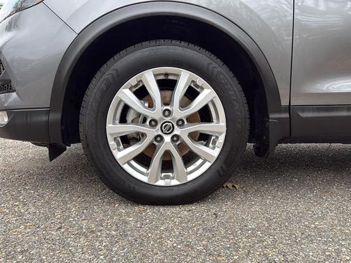 2021 Nissan Rogue Sport SV