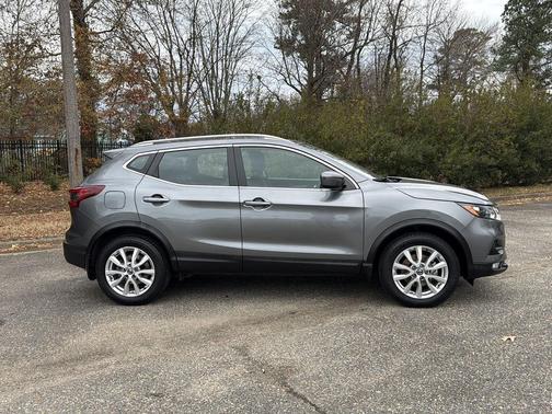 2021 Nissan Rogue Sport SV