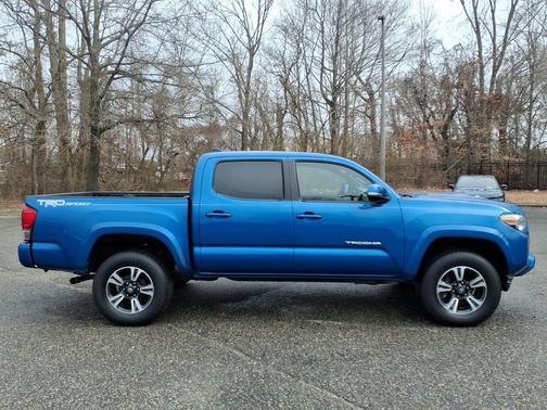 2016 Toyota Tacoma SR5