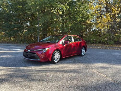 2024 Toyota Corolla Hybrid SE