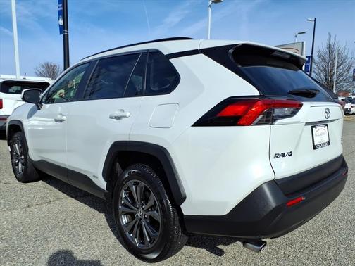 2016 Toyota RAV4 Hybrid XLE