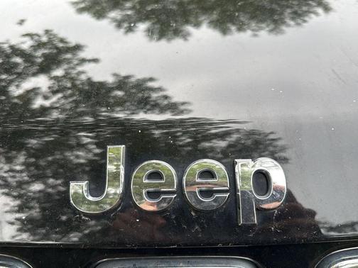 Diamond Black Crystal Pearlcoat 2020 Jeep Compass Limited
