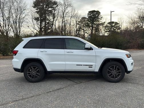 2016 Jeep Grand Cherokee 75th Anniversary