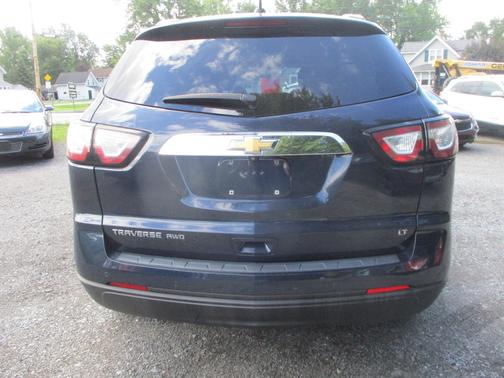 2017 Chevrolet Traverse 2LT