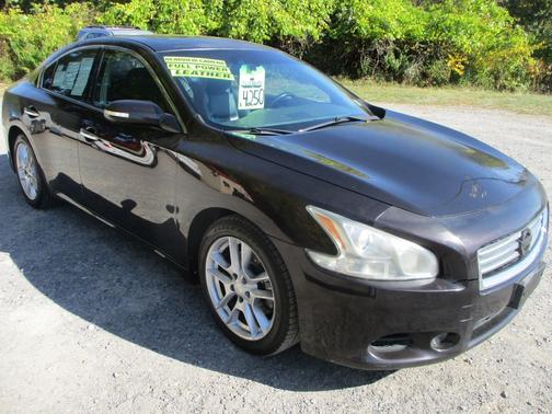 2010 Nissan Maxima SV