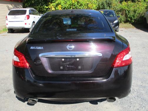 2010 Nissan Maxima SV