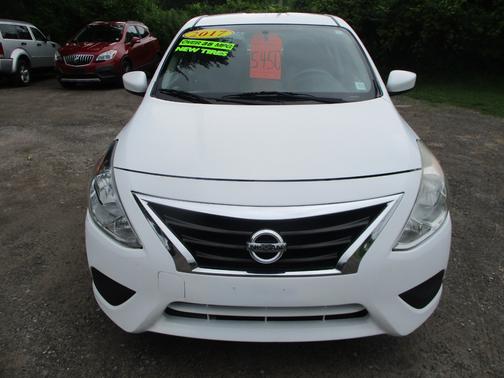 2017 Nissan Versa 1.6 SV