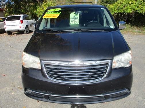 2014 Chrysler Town & Country Touring-L