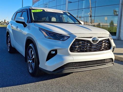 2024 Toyota Highlander XLE