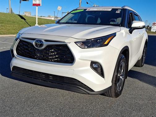 2024 Toyota Highlander XLE