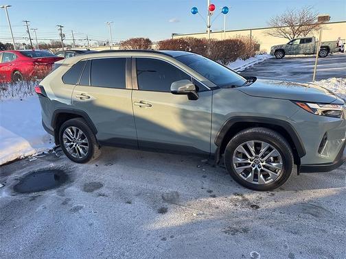 2023 Toyota RAV4 XLE Premium