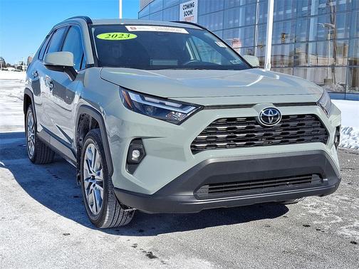 2023 Toyota RAV4 XLE Premium