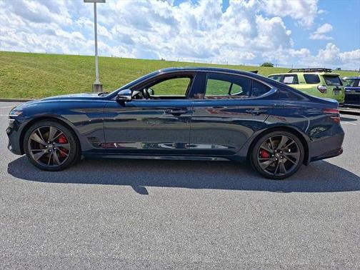 2022 Genesis G70 3.3T AWD
