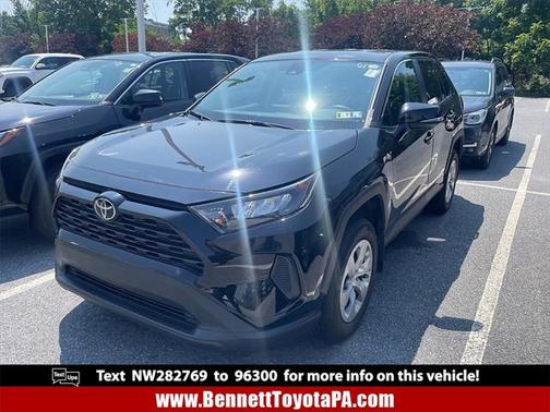 2022 Toyota RAV4 LE
