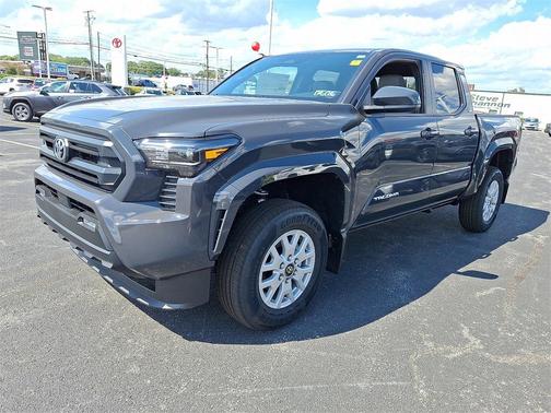 2025 Toyota Tacoma SR5