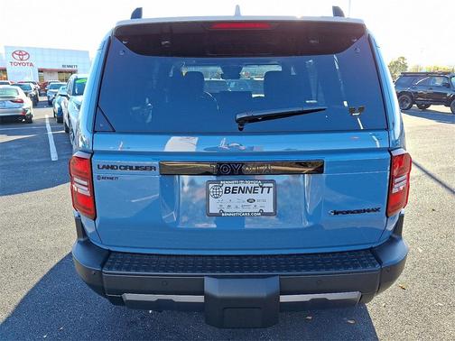 2025 Toyota Land Cruiser Base