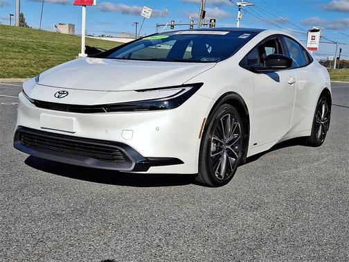 2023 Toyota Prius XLE