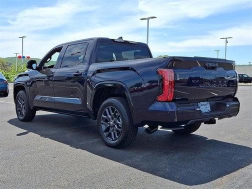2025 Toyota Tundra Hybrid Platinum