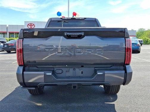 2025 Toyota Tundra Platinum