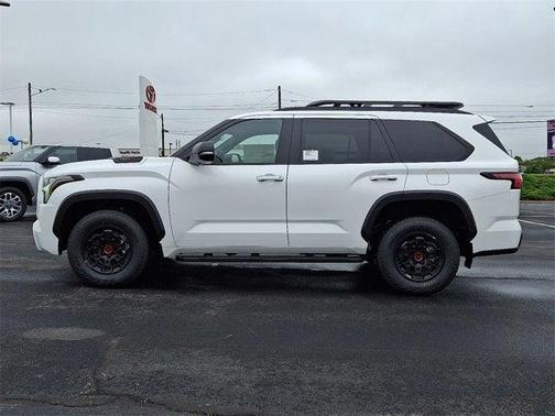 2025 Toyota Sequoia Base