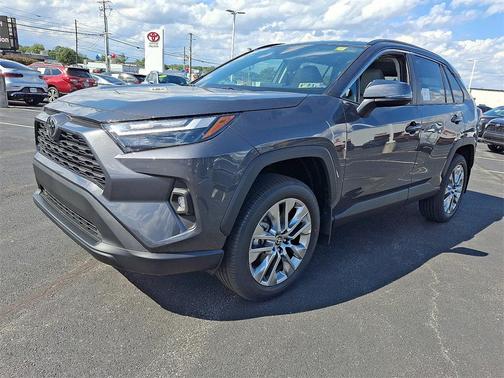 2025 Toyota RAV4 XLE Premium