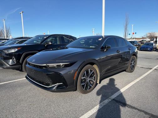 2024 Toyota Crown XLE