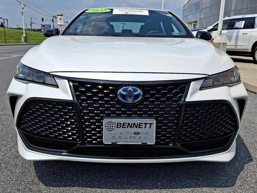 2022 Toyota Avalon Hybrid XSE