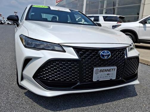 2022 Toyota Avalon Hybrid XSE
