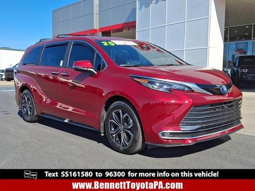 2025 Toyota Sienna Platinum 7 Passenger