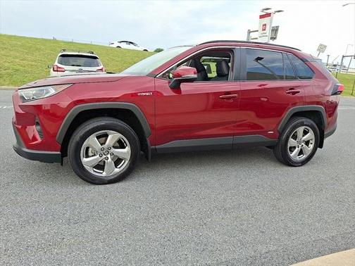 2021 Toyota RAV4 Hybrid XLE Premium