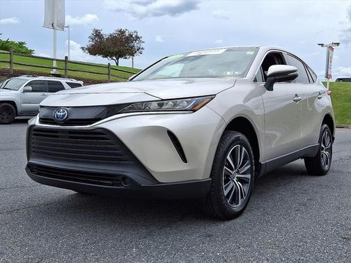 2022 Toyota Venza LE