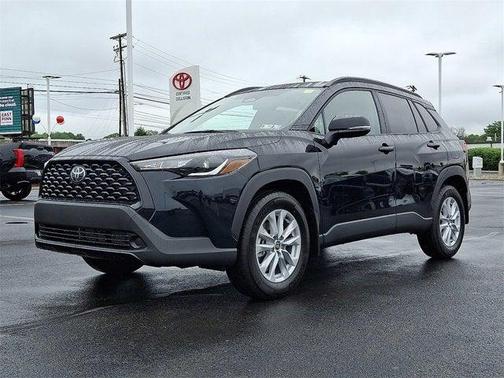 2025 Toyota Corolla Cross LE