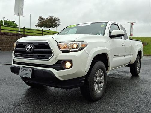 2016 Toyota Tacoma SR5