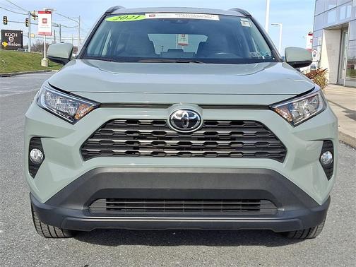 2021 Toyota RAV4 XLE Premium