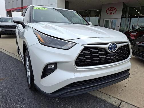 2023 Toyota Highlander Hybrid LE