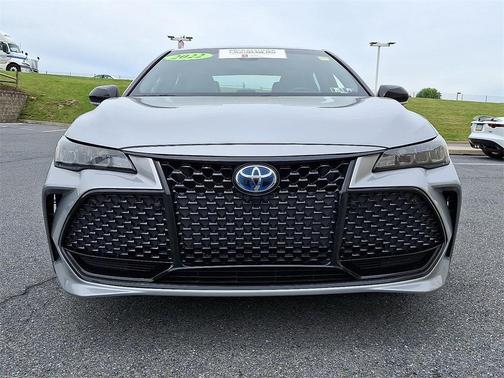 2022 Toyota Avalon Hybrid XSE