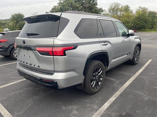 2024 Toyota Sequoia Platinum