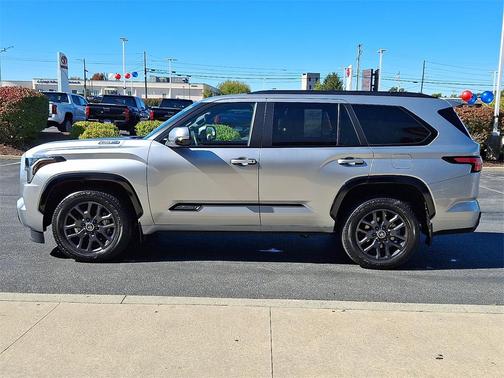 2024 Toyota Sequoia Platinum