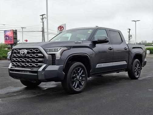 2025 Toyota Tundra Hybrid Platinum