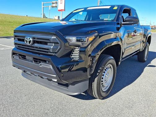 2025 Toyota Tacoma SR