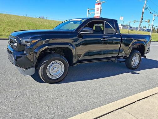 2025 Toyota Tacoma SR