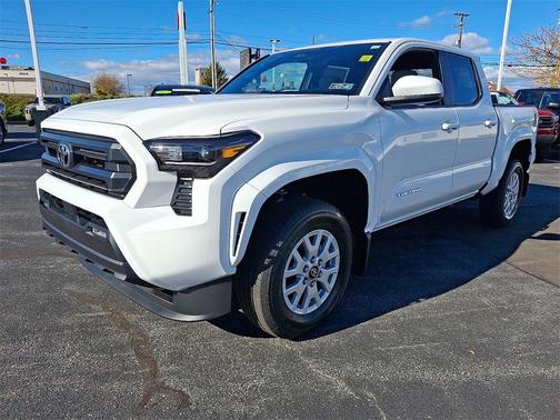 2025 Toyota Tacoma SR5