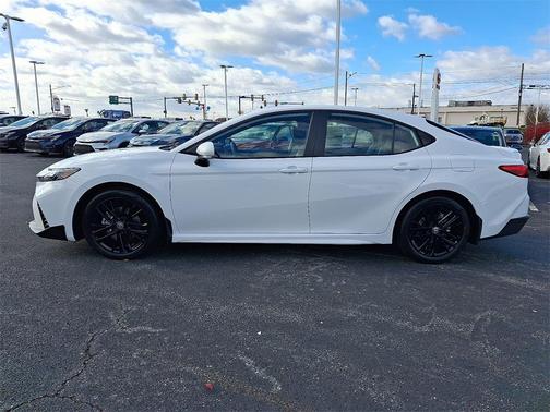 2026 Toyota Camry SE