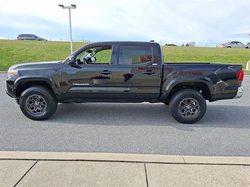 2018 Toyota Tacoma SR5