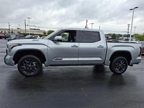 2026 Toyota Tundra Hybrid Platinum