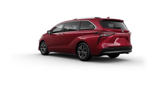 2025 Toyota Sienna Platinum